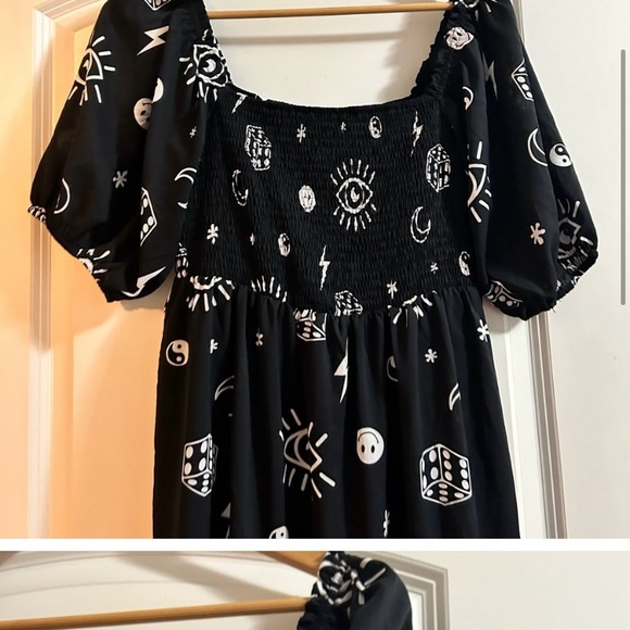 Dressed in LALA what’s your sign long dress smocked waist size medium - Picture 3 of 4